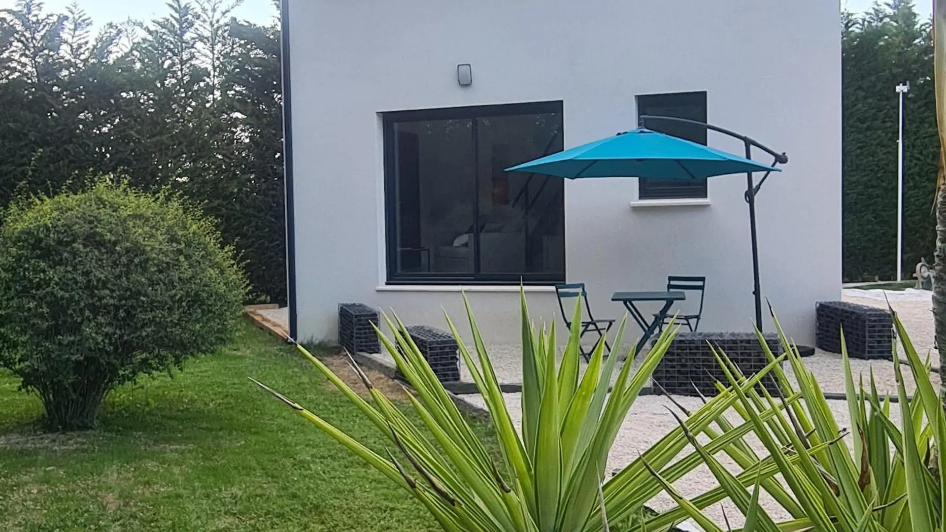 Holiday home Dependance En Campagne Villa Lagnes