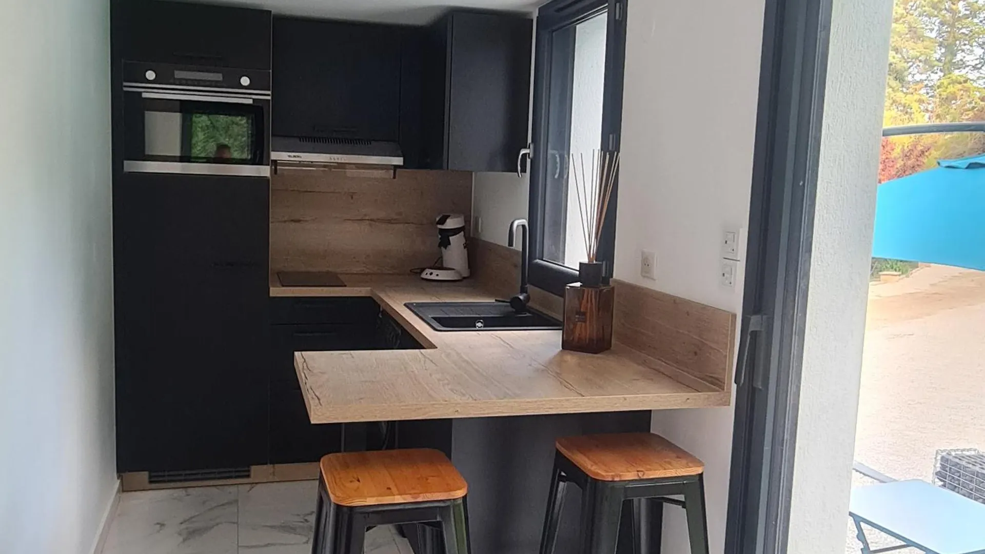 Holiday home Dependance En Campagne Villa Lagnes France